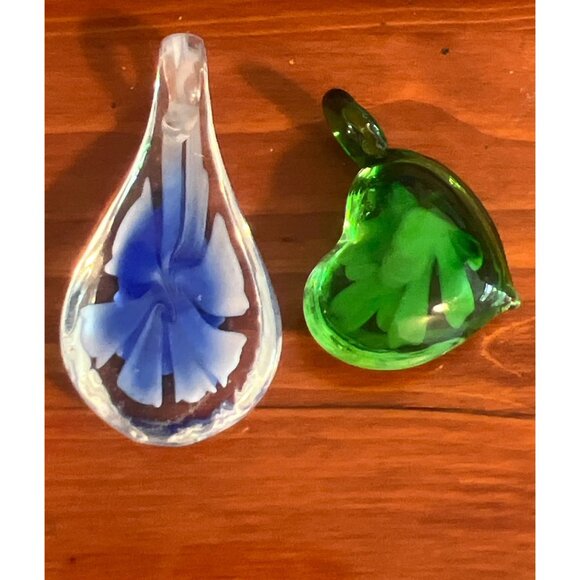 2 Glass Teardrop Heart Floral Design Pendant Inside Flower Wearable Art Estate - Picture 4 of 4